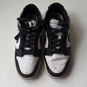 Nike Panda Dunks 7.5 Men’s